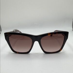 Guess Brown Tortoise Sunglasses GU00113 No Case